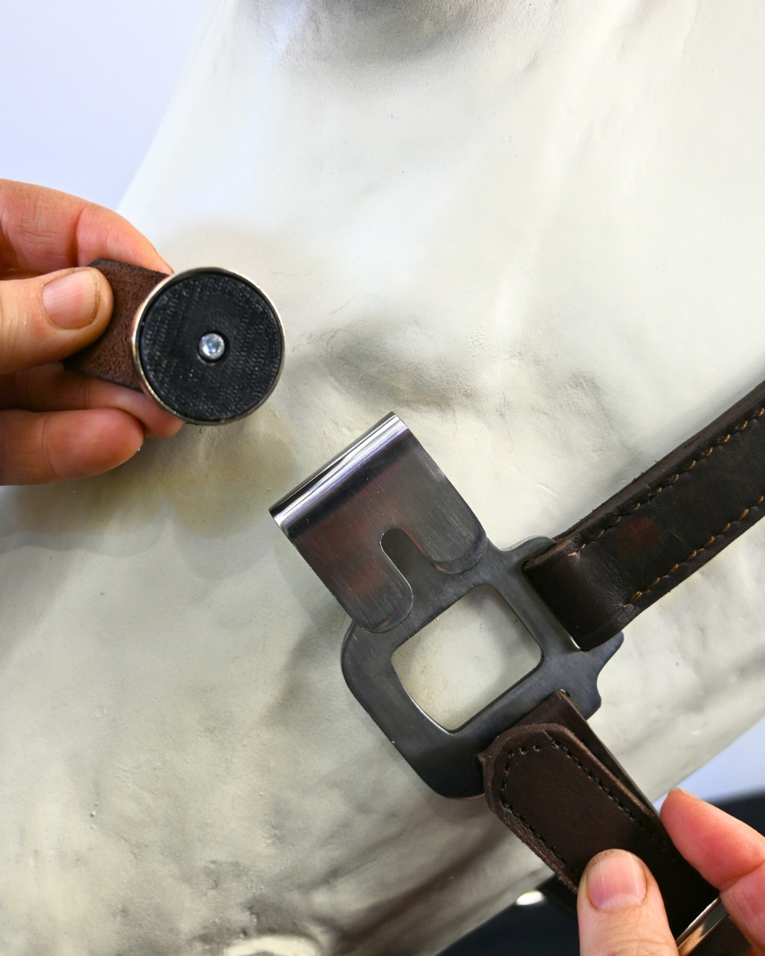 Magna Halter ™ in Blue with Fleece Noseband and Leather Breakaway