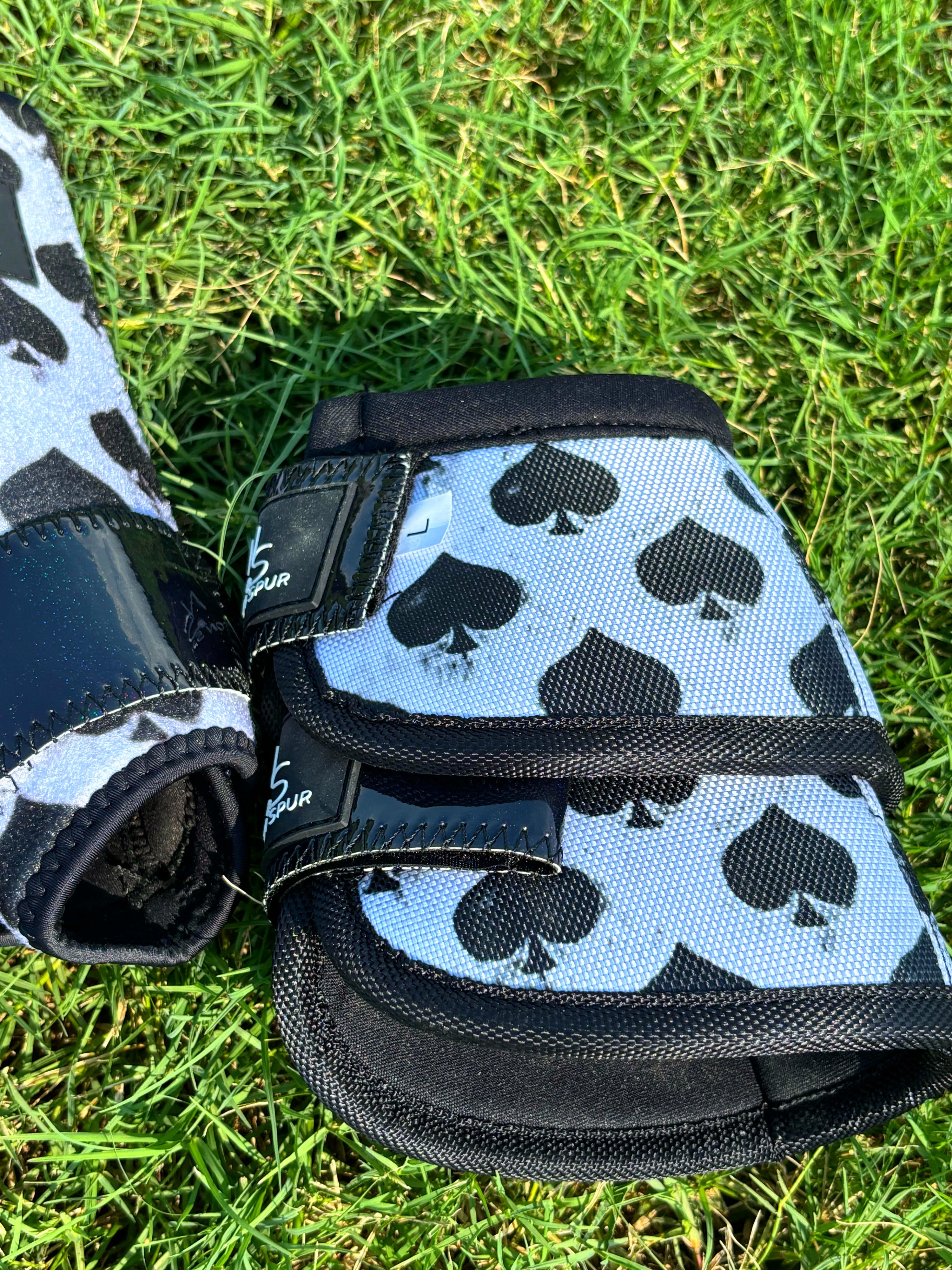 Smokin Spades Premium Protection No-Turn Bell Horse Boots – 2 Pack