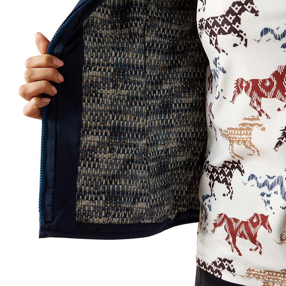 Ariat Womens Ashley 2.0 Insulated Vest – Lightweight Warmth, Tailored Fit, Weather-Resistant